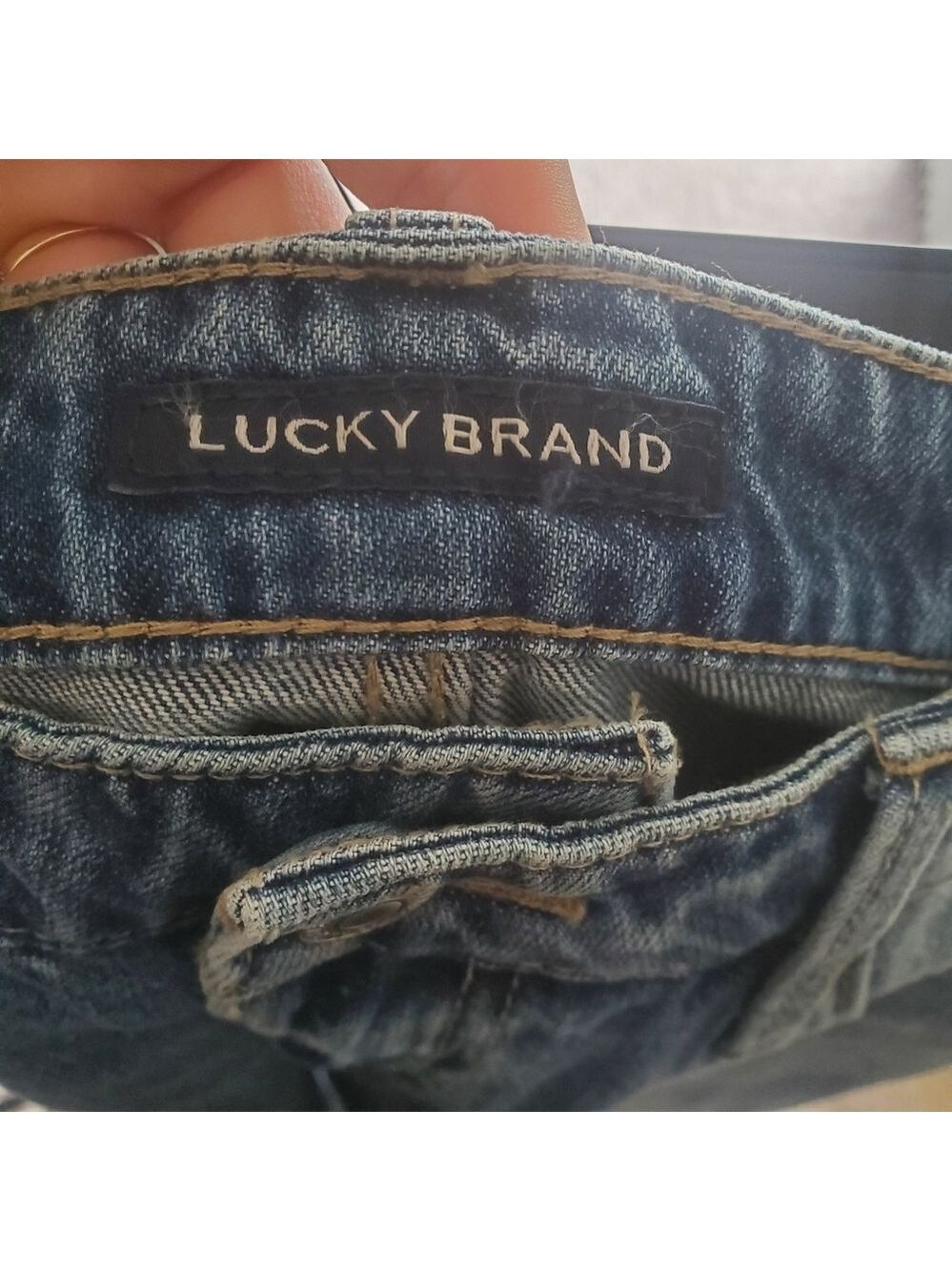 Lucky Brand High Rise Bermuda Shorts Womens Size 10 Distressed - Picture 10 of 15